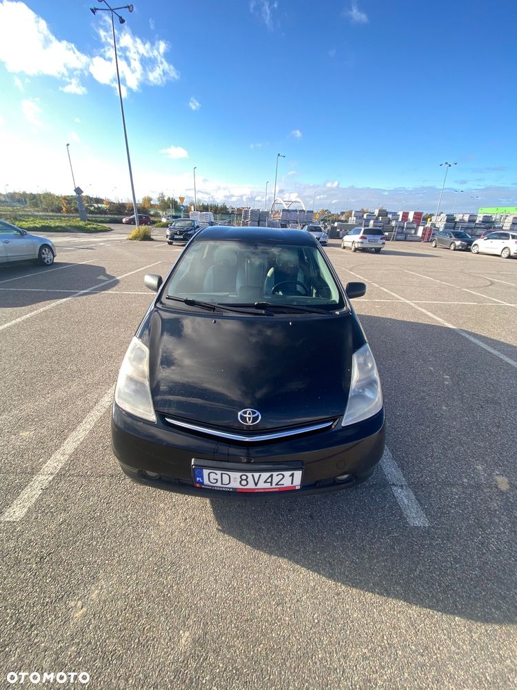 Toyota Prius - 1