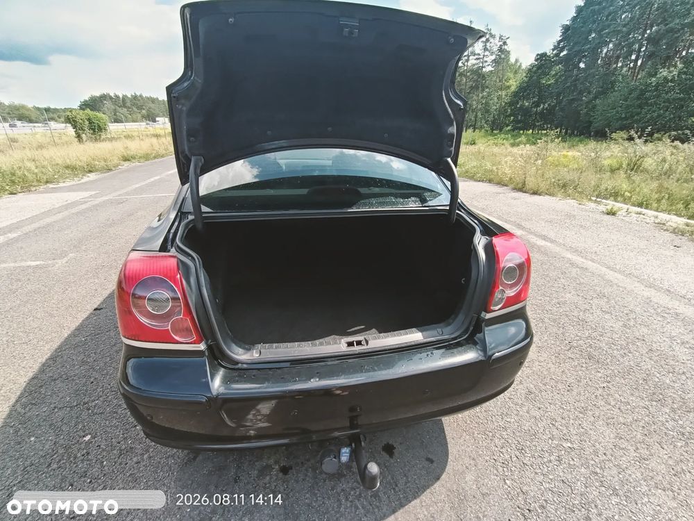 Toyota Avensis 2.0 D-4D Sol - 12