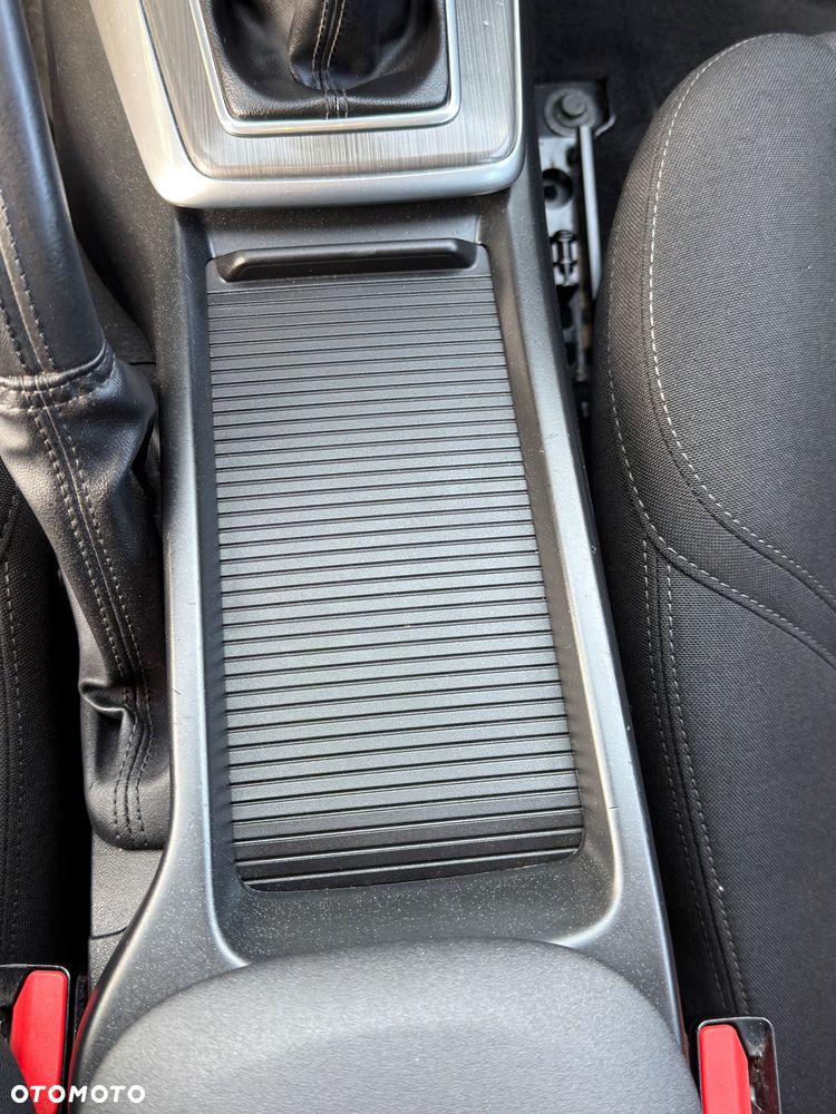 Volvo V40 D2 RDesign - 13