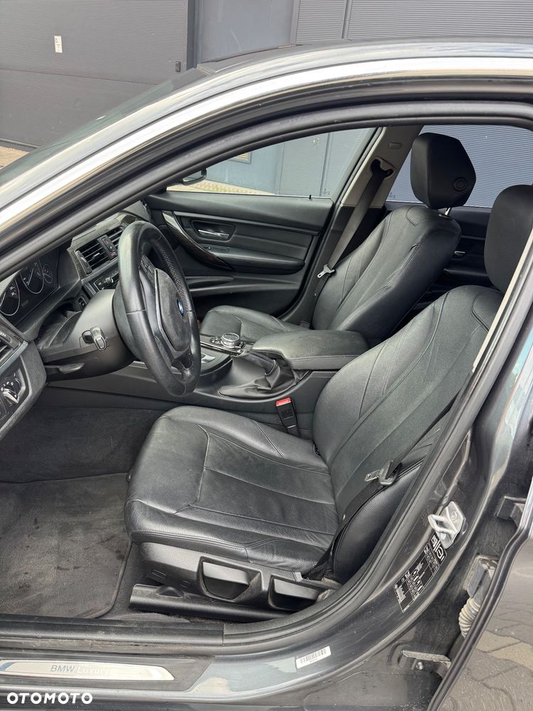 BMW Seria 3 318d Luxury Line - 7