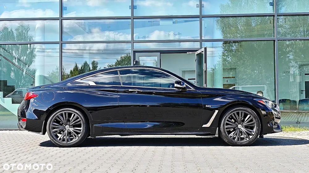 Infiniti Q60 - 4