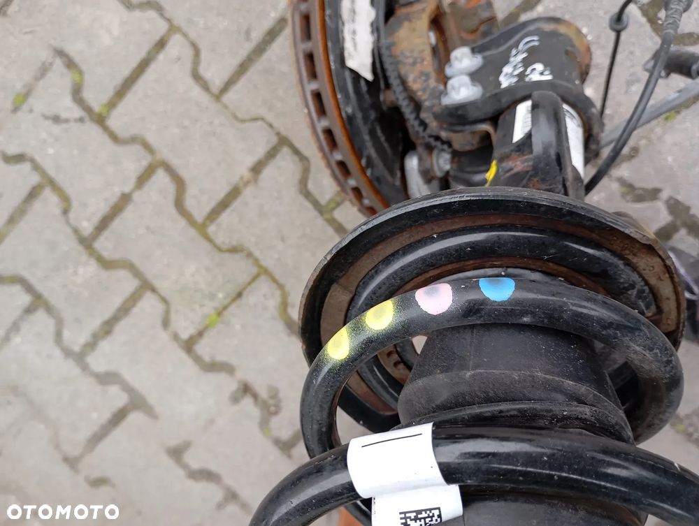 ZWROTNICA AMORTYZATOR MCPHERSON PRAWY JEEP COMPASS II LIFT - 10