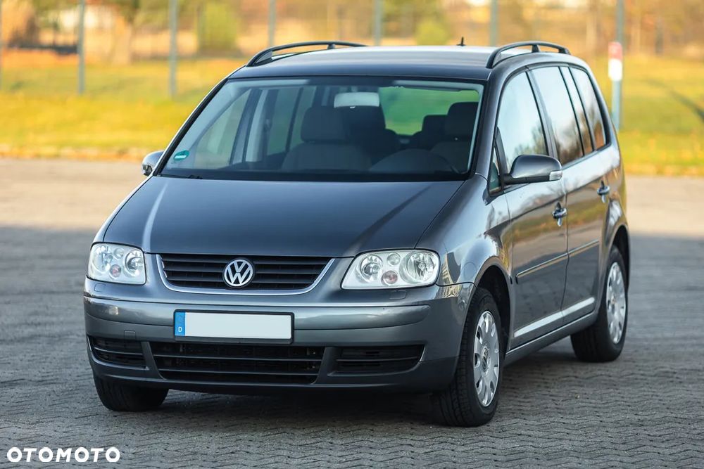 Volkswagen Touran 1.9 TDI DSG Trendline - 3