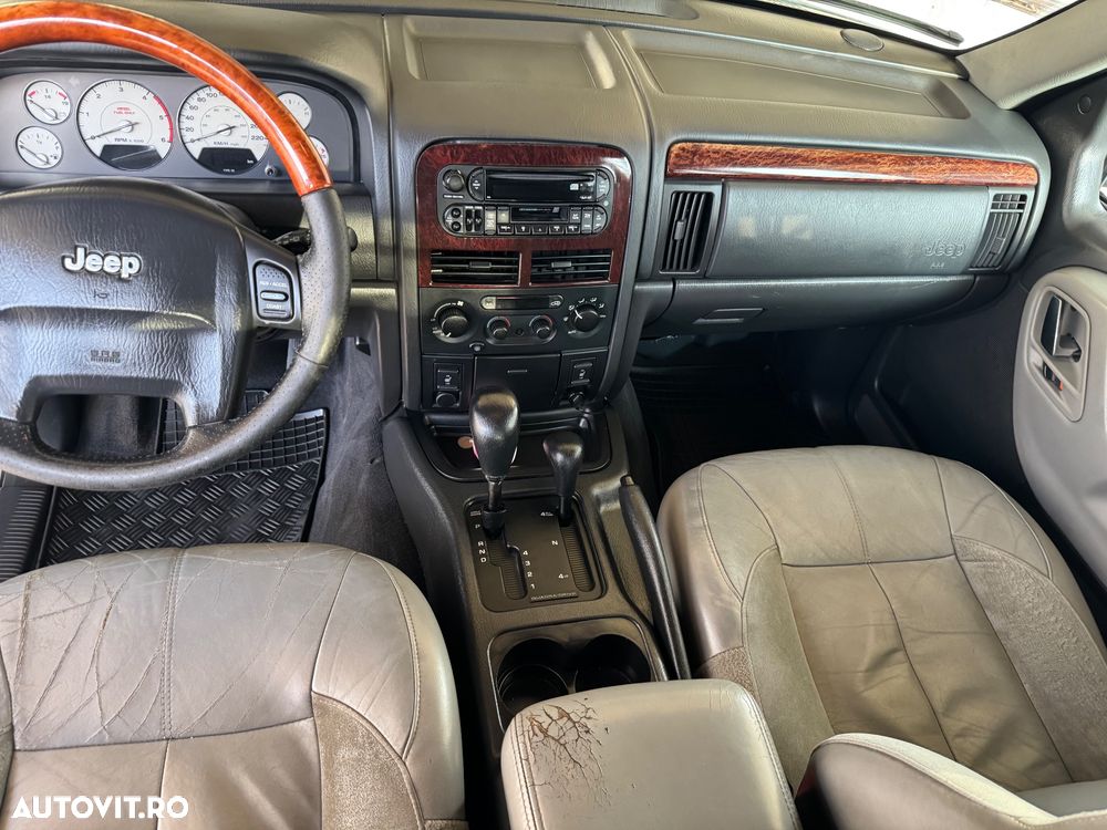Jeep Grand Cherokee - 8