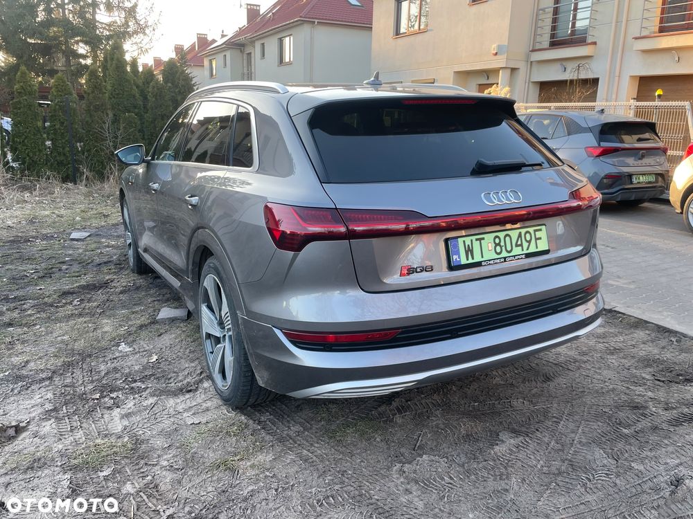 Audi e-tron 55 Quattro S Line - 4