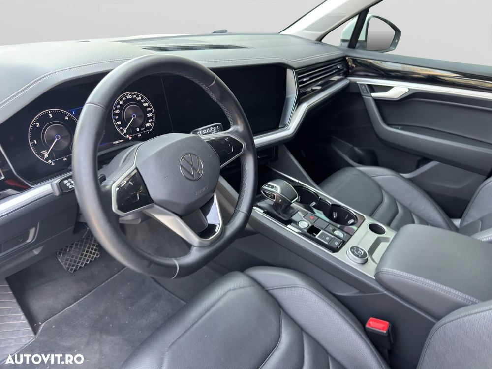 VOLKSWAGEN Touareg 2021 — imagine 9