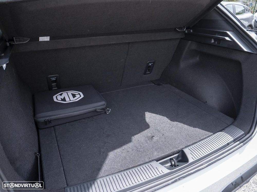MG MG4 77 kWh Extended Range Luxury - 16