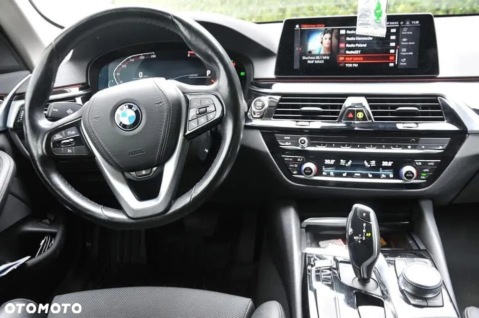 BMW Seria 5 520d Touring Sport Line - 29