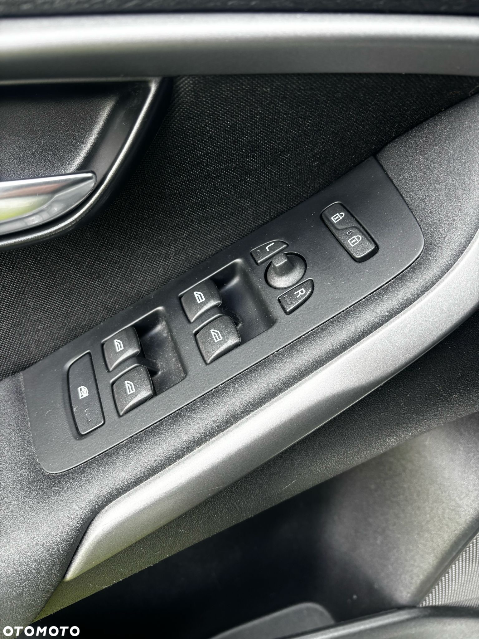 Volvo V40 D3 Drive-E Momentum - 19