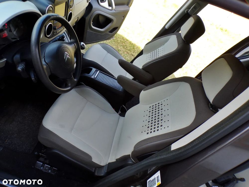 Citroën Berlingo Multispace PureTech 110 SHINE - 24