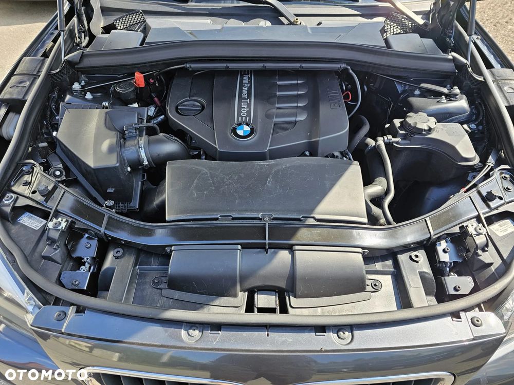 BMW X1 sDrive18d - 8