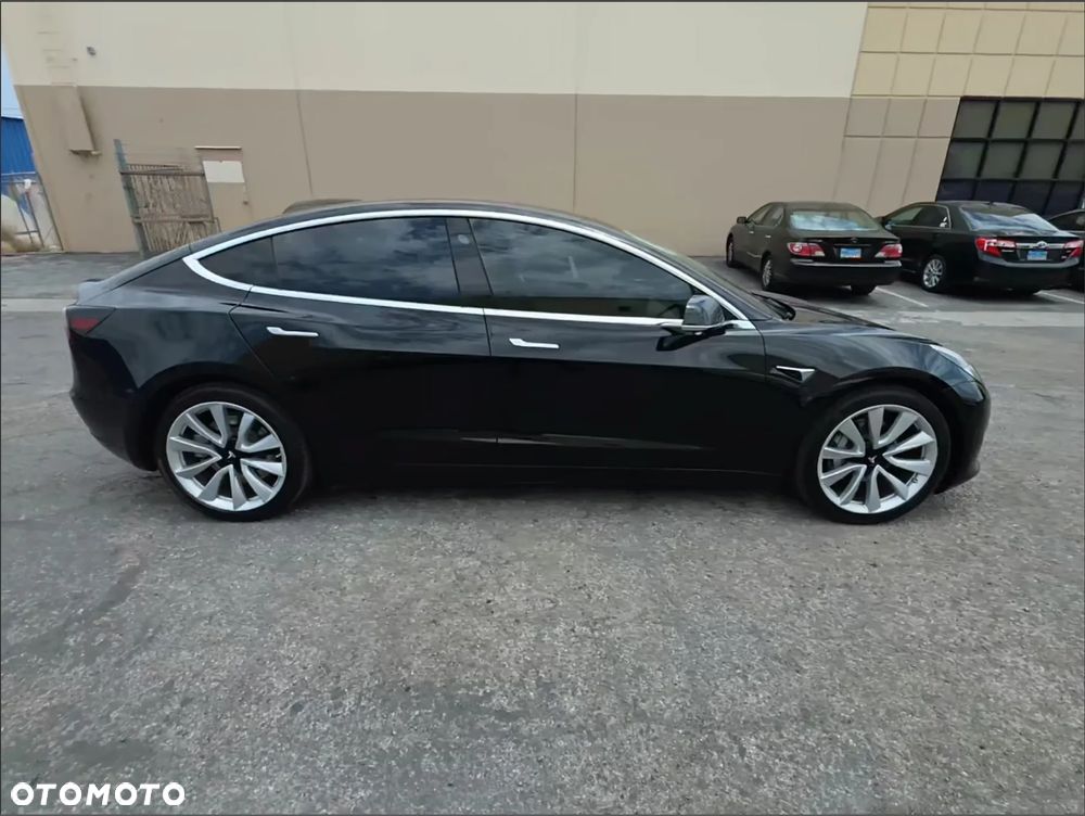 Tesla Model 3 Premium Langstreckenbatterie AWD Dual Motor - 7
