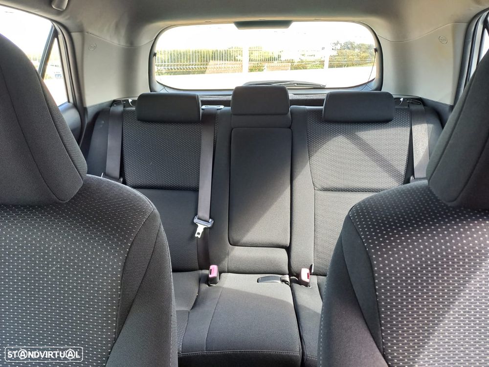 Toyota Auris 1.4 D-4D - 16