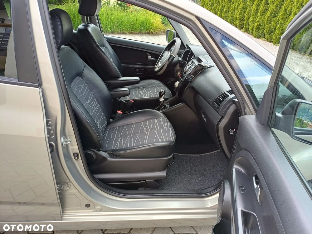 Kia Venga 1.6 CRDi 128 Platinum Edition - 17