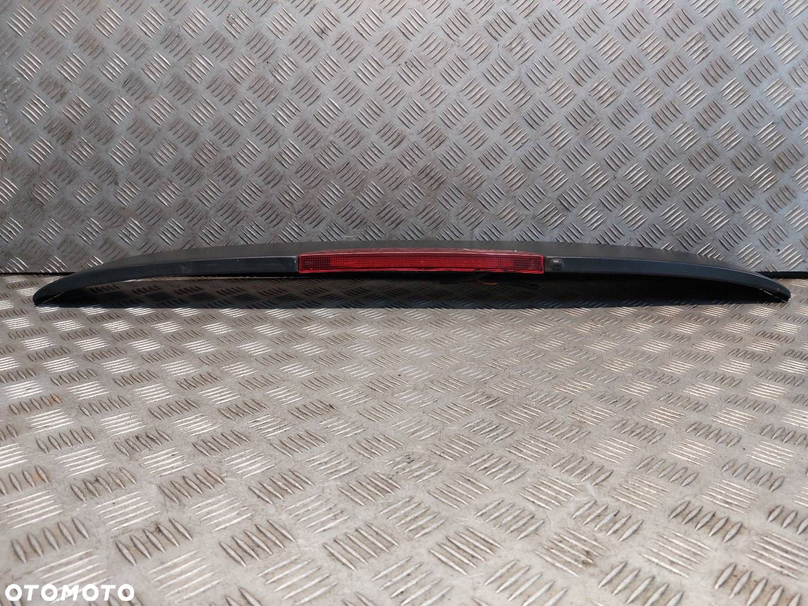 LOTKA SPOILER ŚWIATŁO STOP RENAULT CLIO II Phase II 7700410897 7701695154 - 2