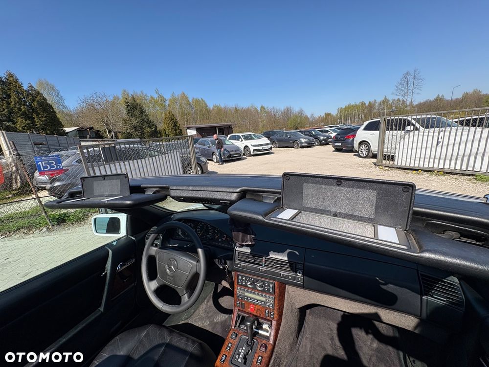 Mercedes-Benz SL - 25