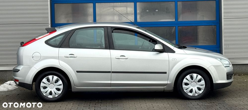 Ford Focus 1.6 16V Style - 16