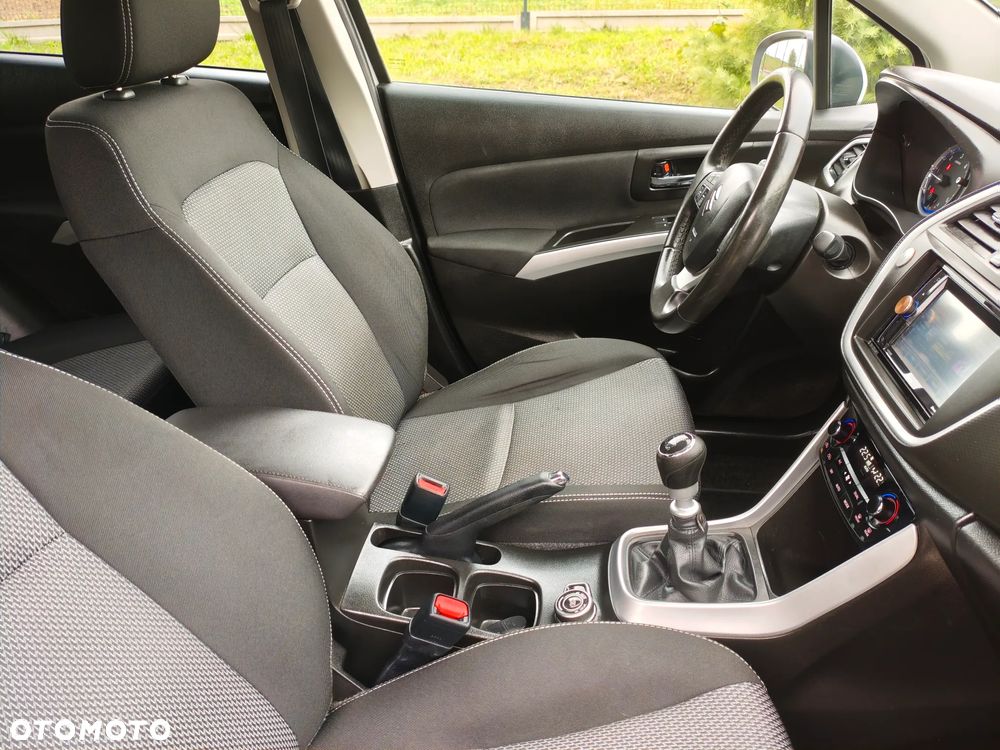 Suzuki SX4 S-Cross 1.6 DDiS Allgrip Comfort+ - 28
