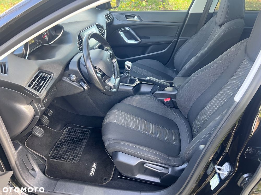 Peugeot 308 1.6 BlueHDi Business Line S&S - 19