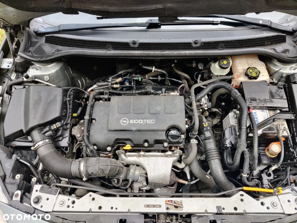 Opel Astra 1.4 Turbo Active - 26
