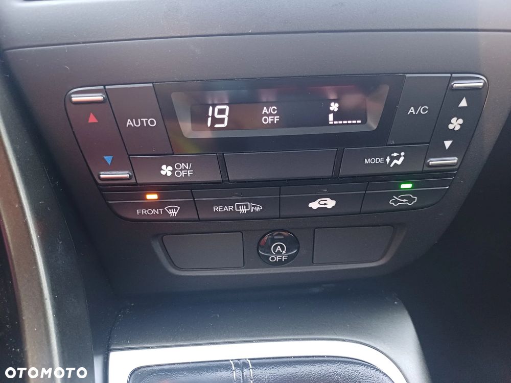 Honda Civic 1.6 i-DTEC Comfort Navi SD - 25
