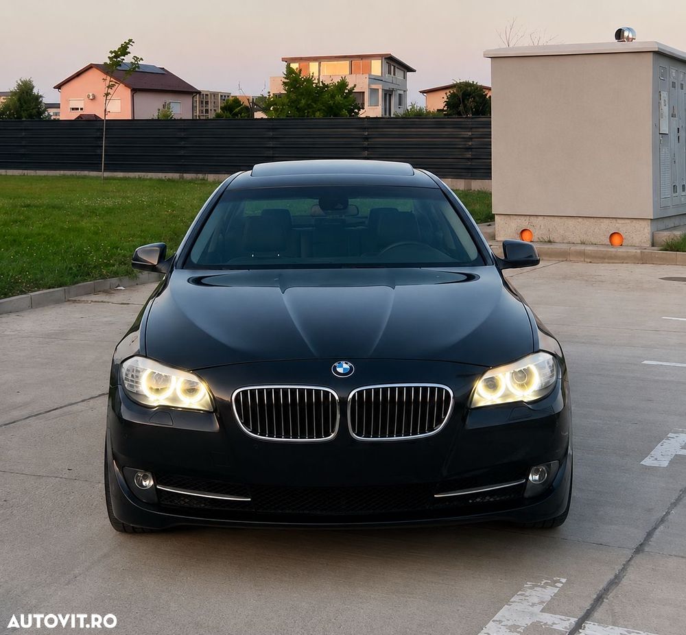 BMW Seria 5 523i Aut. - 1