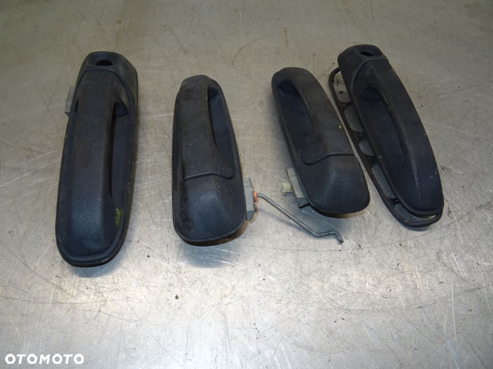 JEEP CHEROKEE KJ LIBERTY 01-05 3.7 KLAMKA DRZWI ZEWNĘTRZNA PRAWY LEWY PRZÓD TYŁ - 1