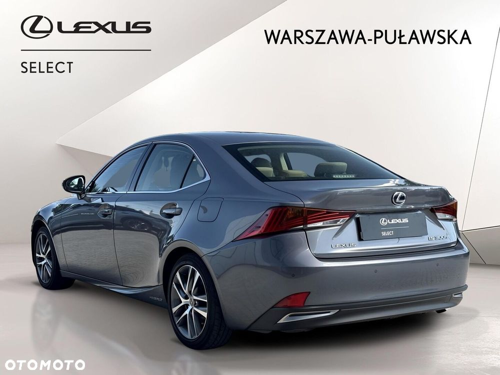 Lexus IS - 5