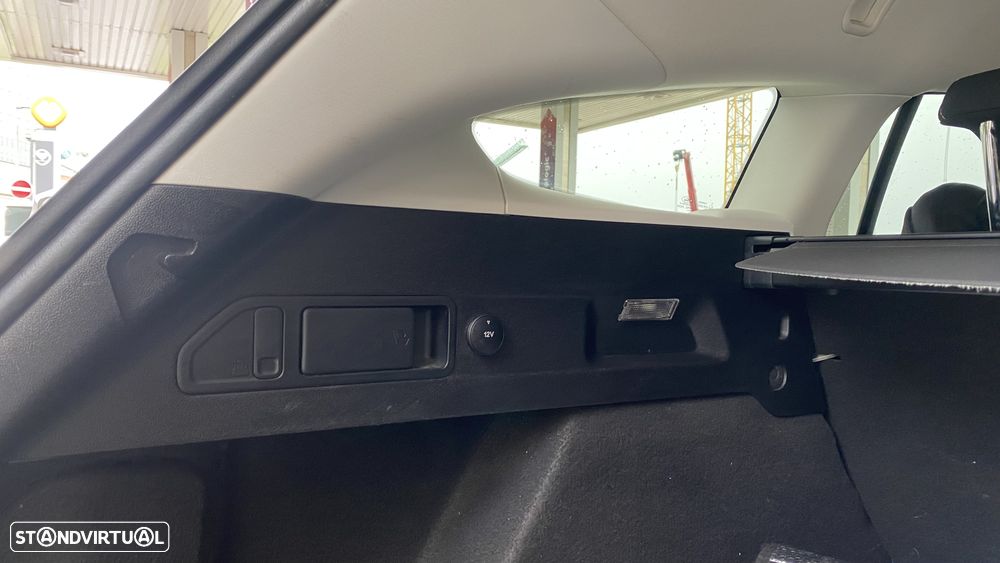 Ford Focus SW 1.5 TDCi EcoBlue Business - 22