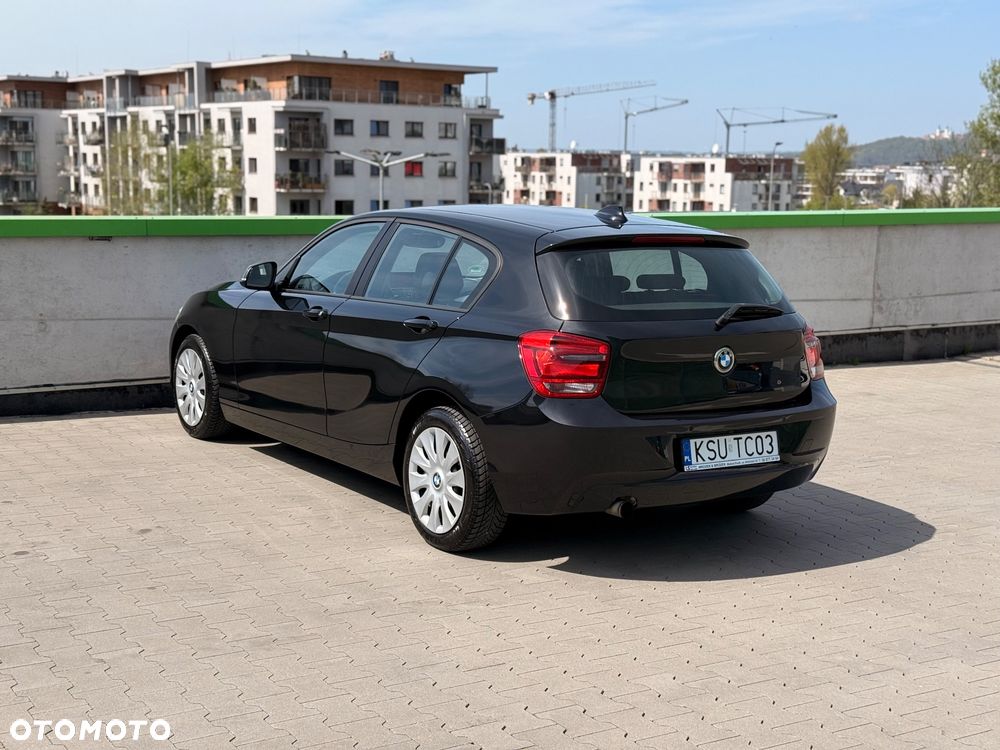 BMW Seria 1 116i - 5