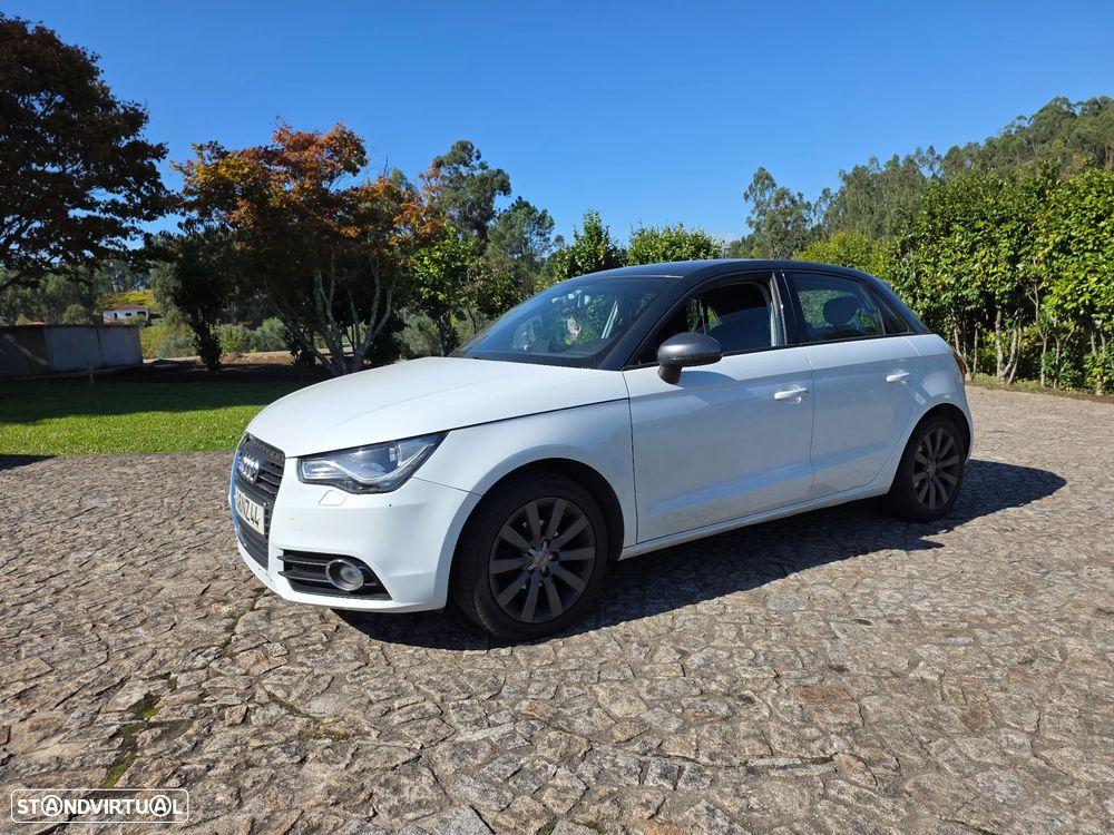 Audi A1 Sportback 1.6 TDI Advance - 4