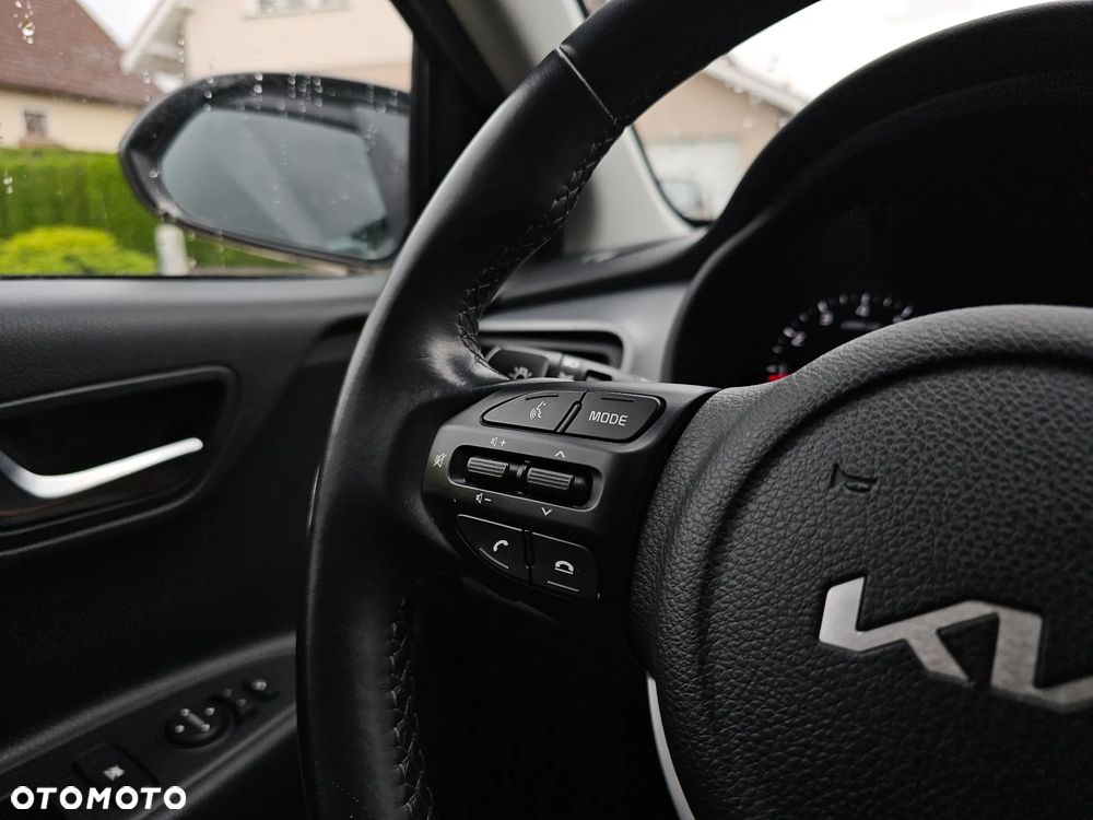Kia Stonic 1.2 L - 8