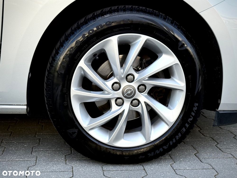 Opel Astra 1.2 T Edition S&S - 17