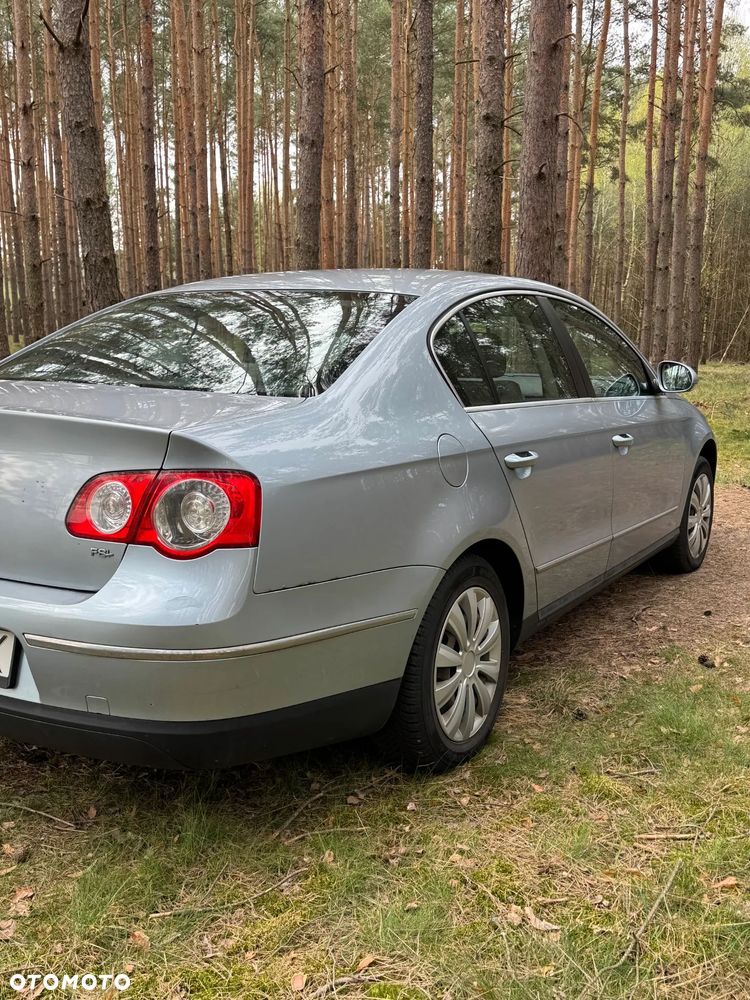 Volkswagen Passat 1.6 FSI Automatik Comfortline - 7