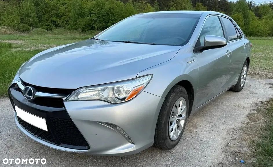 Toyota Camry - 1