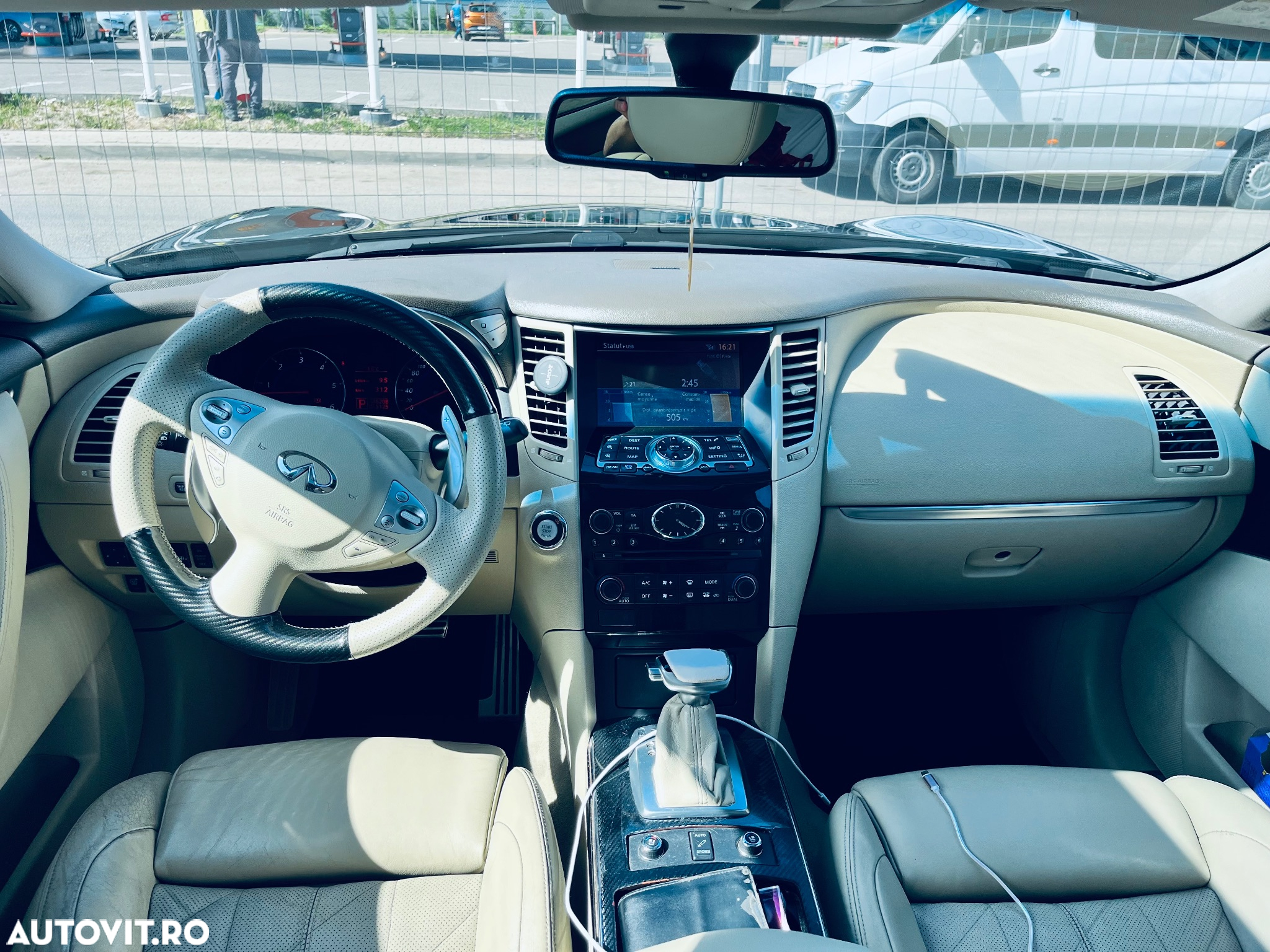 Infiniti FX 30 FX30d 3.0d V6 S Premium AWD - 11