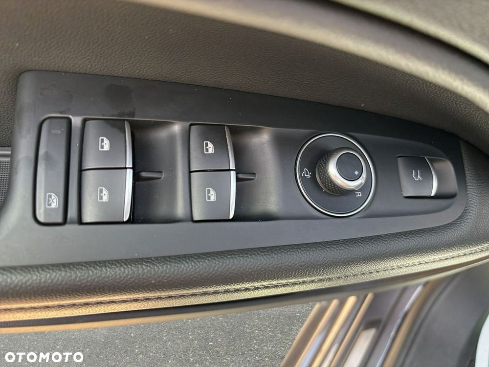 Alfa Romeo Stelvio - 11