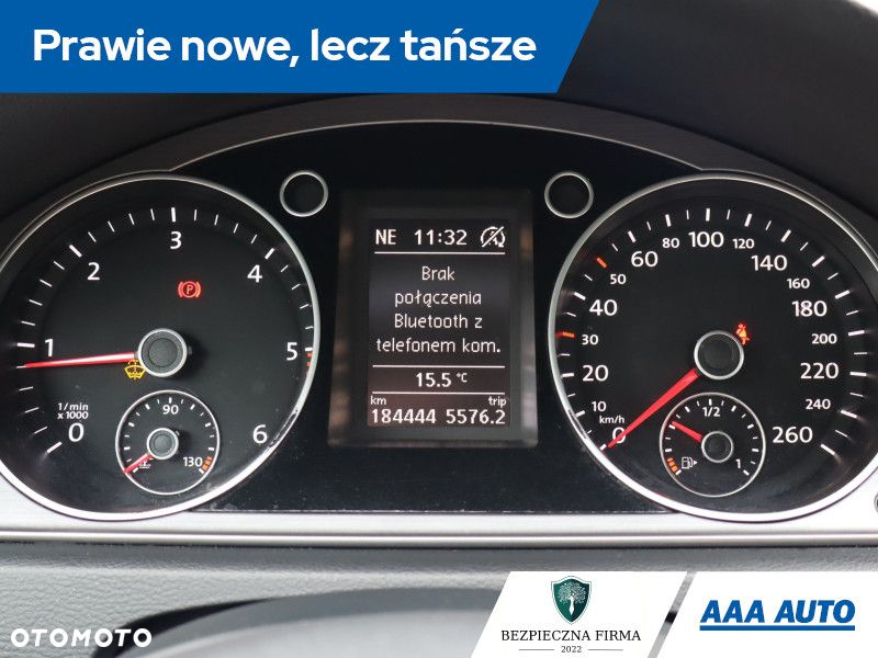 Volkswagen Passat - 12