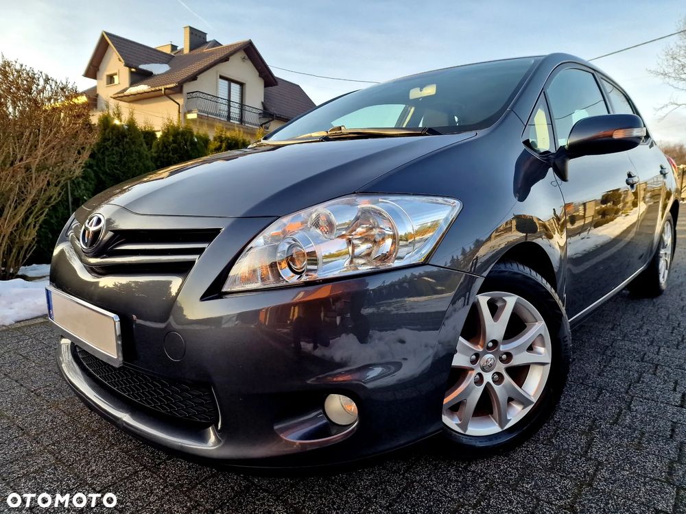 Toyota Auris 1.6 Premium - 13