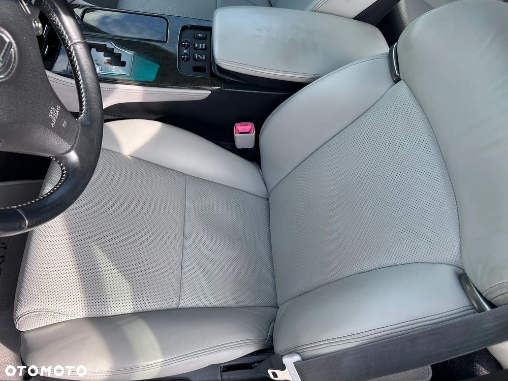 Lexus GS 450h - 14