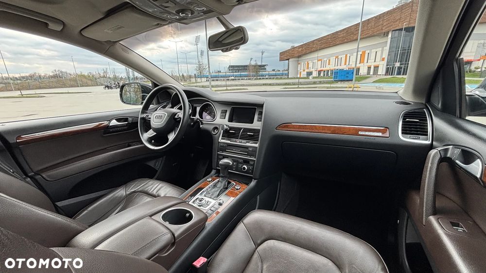 Audi Q7 3.0 TFSI Quattro Tiptronic - 24