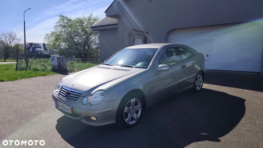 Mercedes-Benz Klasa C 200 Kompressor Automatik Sport Edition - 1