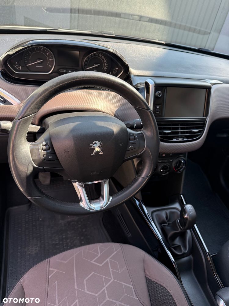 Peugeot 2008 - 5