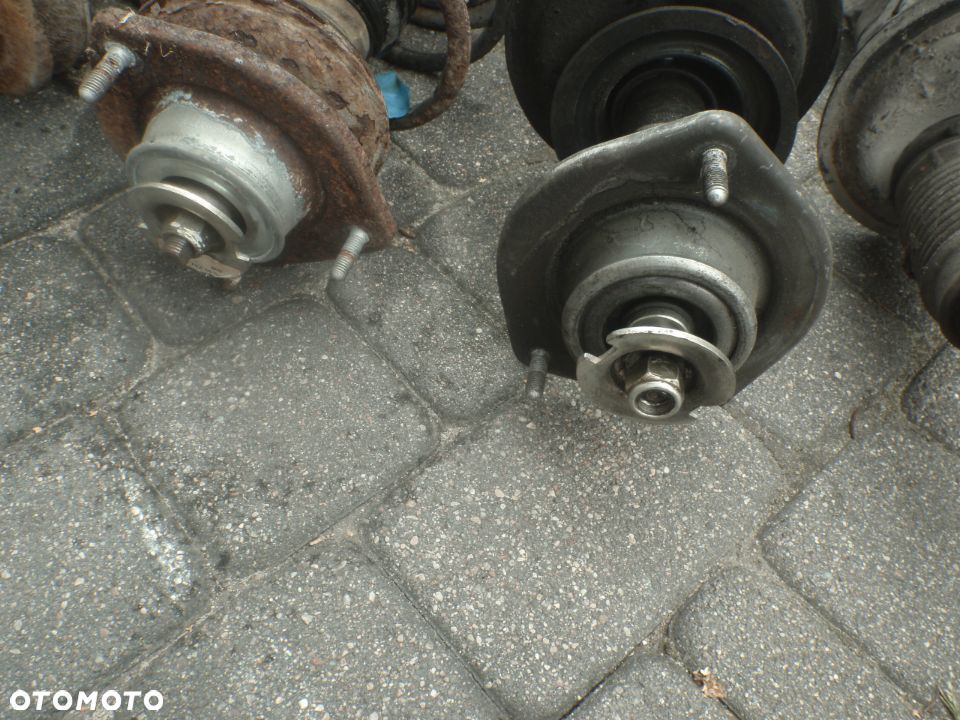 sprężyna poduszka talerzyk łożysko amortyzatora przód  fiat seicento cinquecento cc 700 900 1.1 - 4