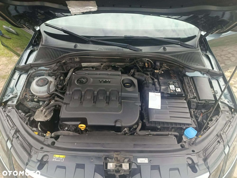 Skoda Octavia 2.0 TDI SCR Ambition DSG - 24