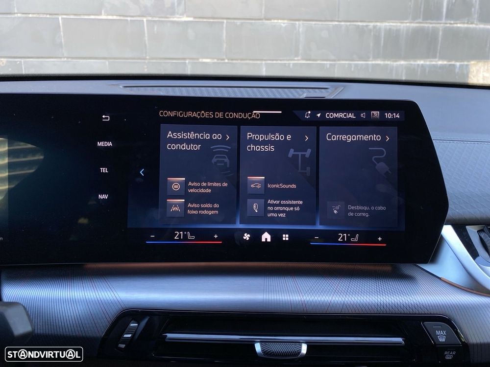 BMW iX2 eDrive20 Pack Desportivo M Pro - 10