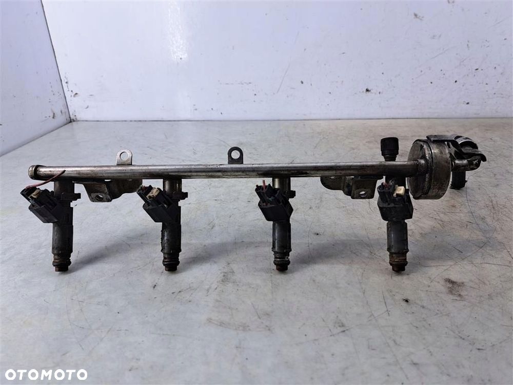 Listwa wtryskowa Chevrolet HHR 12596243 AN197000-0550 - 1