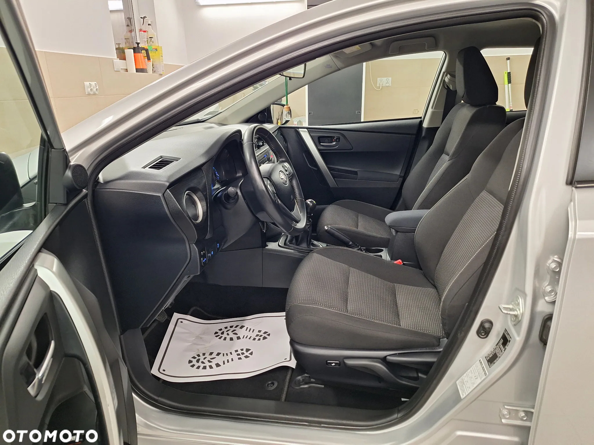Toyota Auris 1.6 Valvematic Comfort - 18