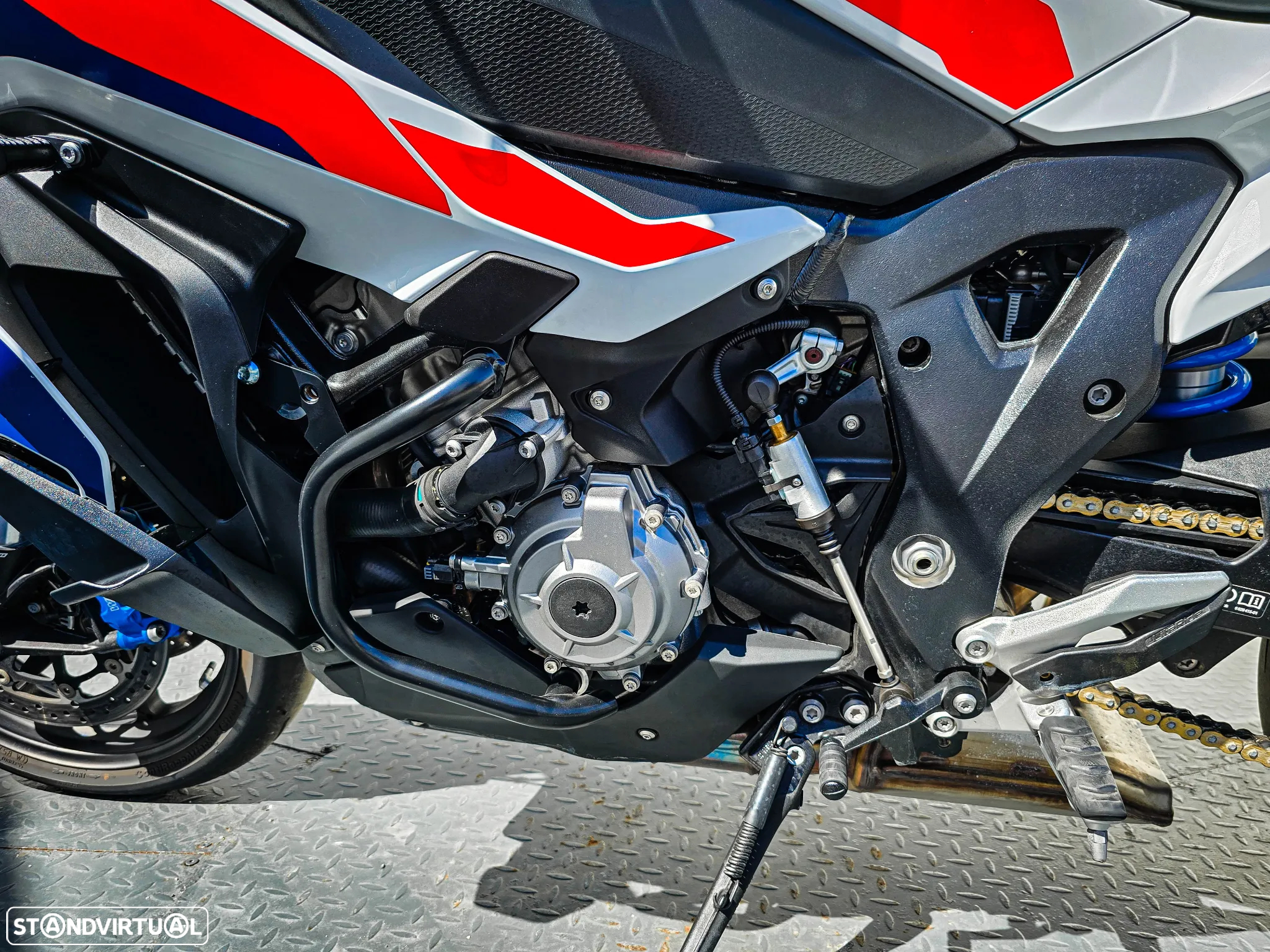 BMW M 1000 XR - 16