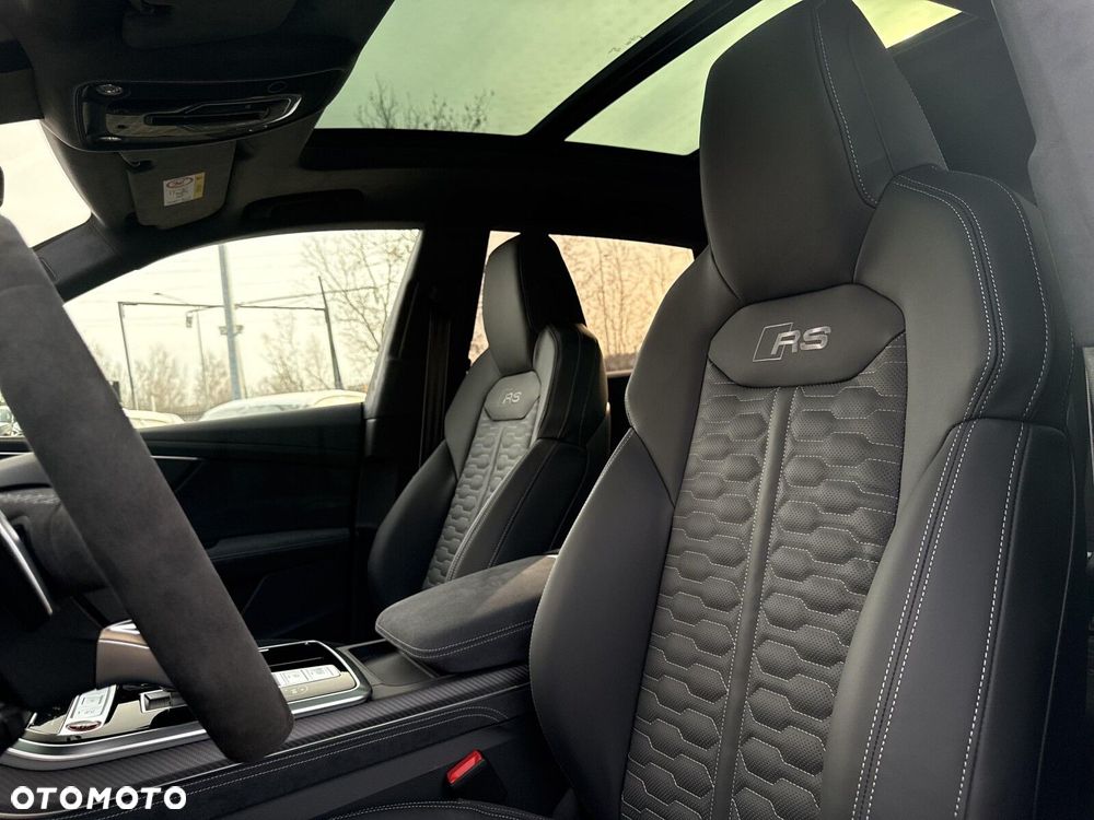 Audi RS Q8 - 11